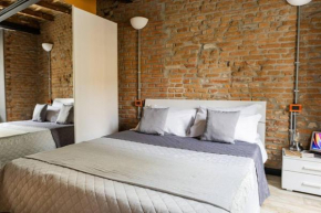 Italstay - Canonica Brick Apartment